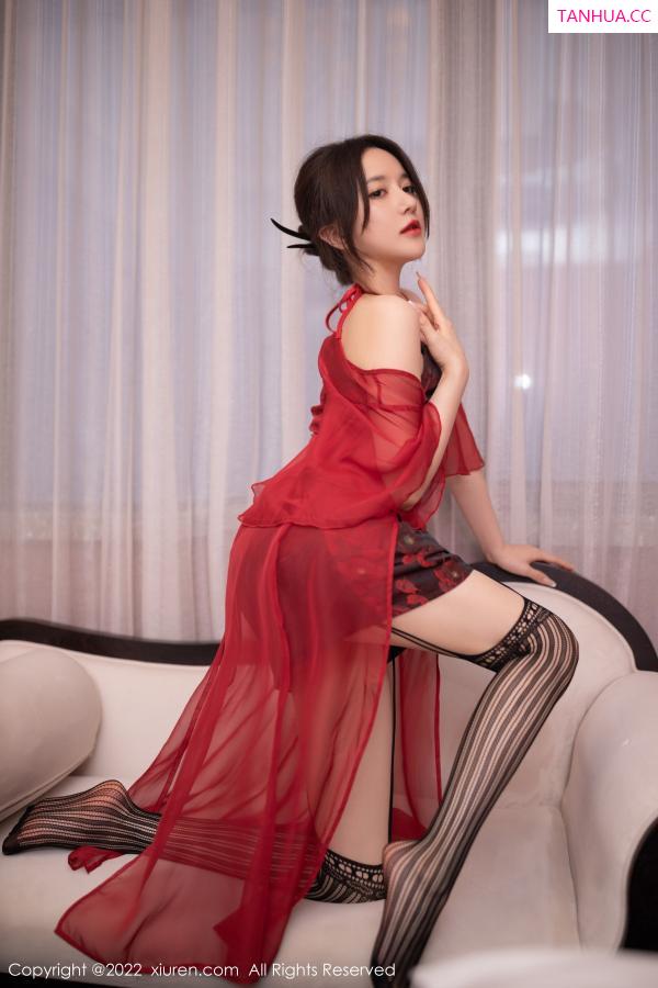 鱼子酱fish  [XiuRen]高清写真图 2022.10.21 No.5747 鱼子酱Fish 北京旅拍第20张图片